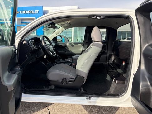 Used 2023 Toyota Tacoma SR image 12