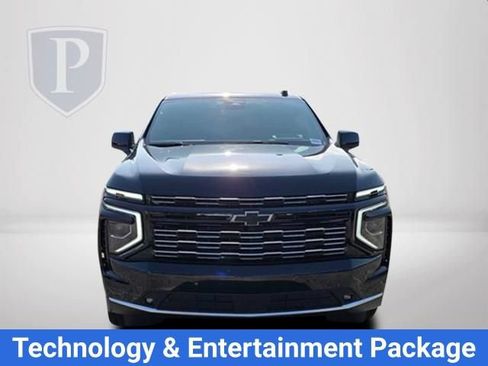 New 2026 Chevrolet Suburban High Country AWD/4WD image 13