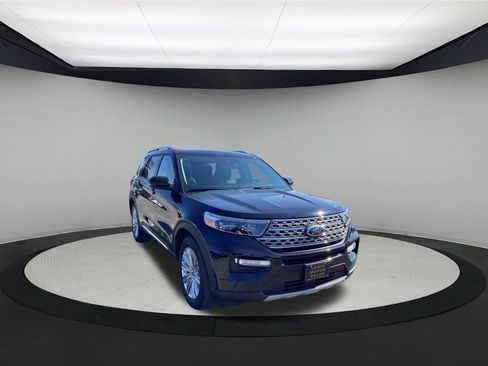 Used 2023 Ford Explorer Limited w/ Limited Technology Package AWD/4WD image 2