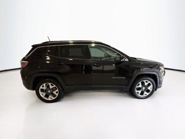 Used 2018 Jeep Compass Limited w/ Navigation Group AWD/4WD image 7