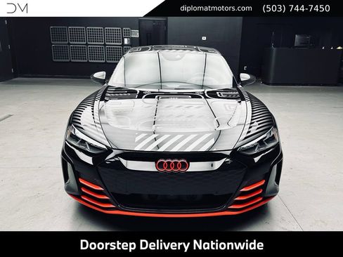 Used 2023 Audi RS e-tron GT AWD/4WD image 10