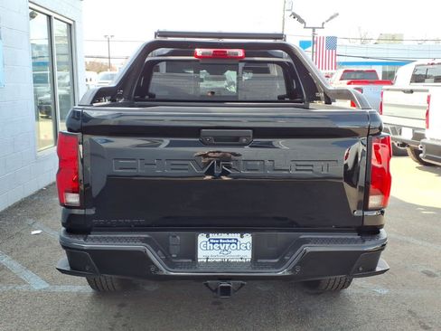 Certified 2025 Chevrolet Colorado Z71 w/ Midnight Edition AWD/4WD image 5