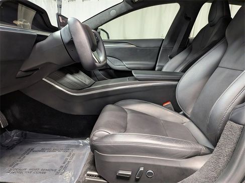 Used 2021 Tesla Model S Plaid image 10