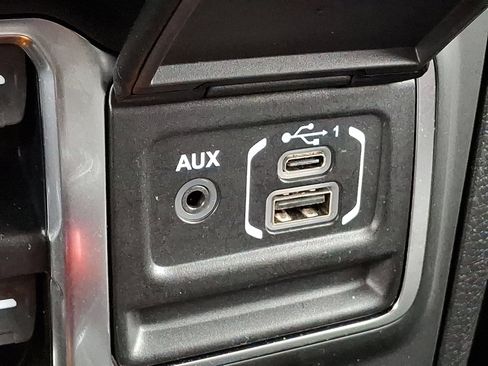 Certified 2025 Jeep Wrangler Willys image 26