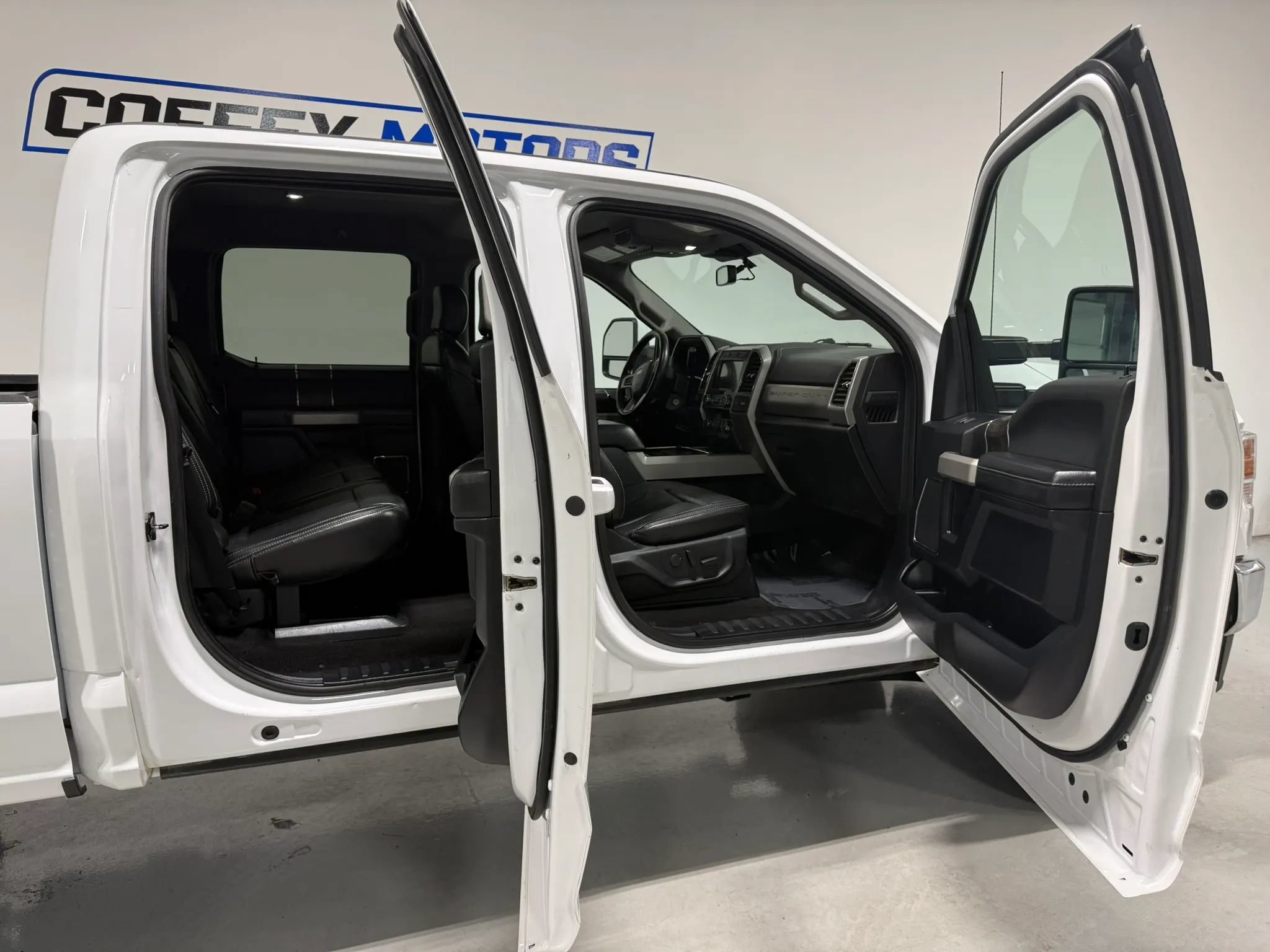 Used 2020 Ford F250 Lariat AWD/4WD image 11