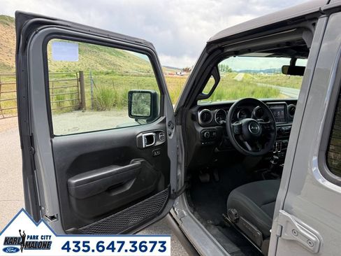 Used 2023 Jeep Wrangler Unlimited w/ Cold Weather Group AWD/4WD image 12