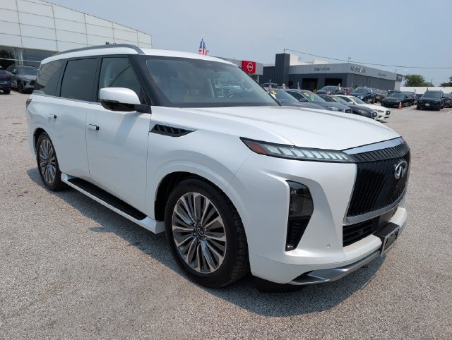 Used 2026 INFINITI QX80 Luxe w/ Cargo Package AWD/4WD image 7