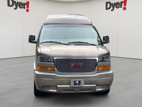 Used 2023 GMC Savana 2500 Extended RWD image 9