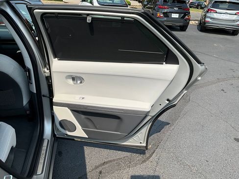 Used 2024 Hyundai Ioniq 5 Limited image 25