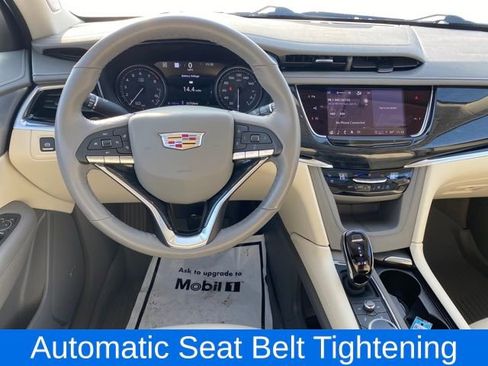 Used 2023 Cadillac XT6 Premium Luxury w/ Technology Package image 7
