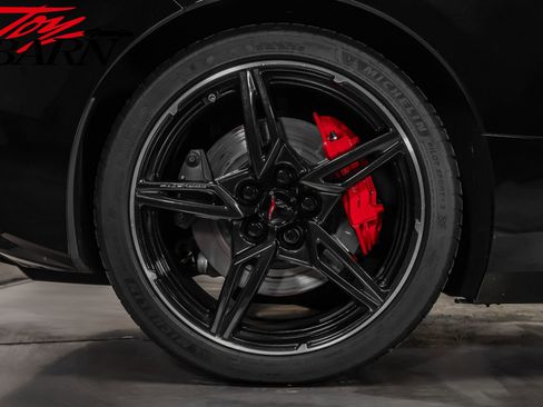 Used 2024 Chevrolet Corvette Stingray w/ Z51 Performance Package image 23