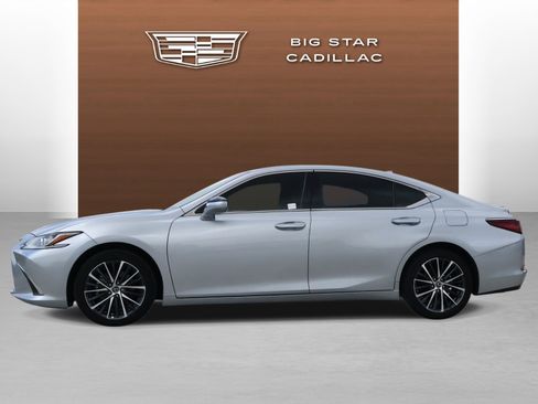 Used 2025 Lexus ES 350 w/ Premium Package FWD image 2