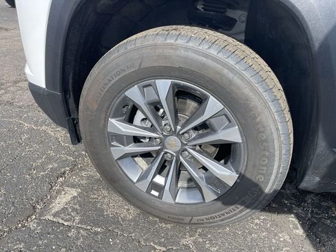 New 2026 Chevrolet Equinox LT w/ LPO, Floor Liner Package image 10