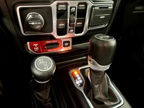 Used 2020 Jeep Wrangler Unlimited Rubicon w/ LED Lighting Group image 21