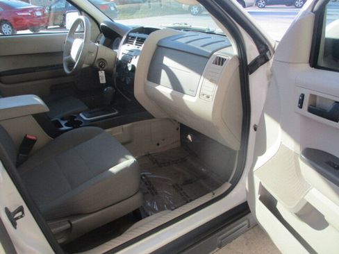 Used 2009 Ford Escape XLS image 20