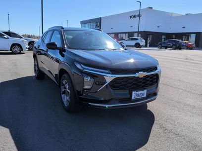 Used 2025 Chevrolet Trax LT