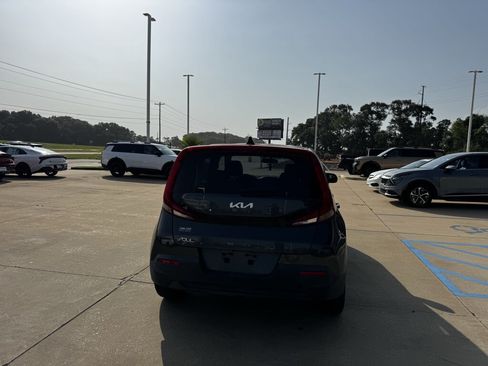 Certified 2022 Kia Soul LX FWD image 20