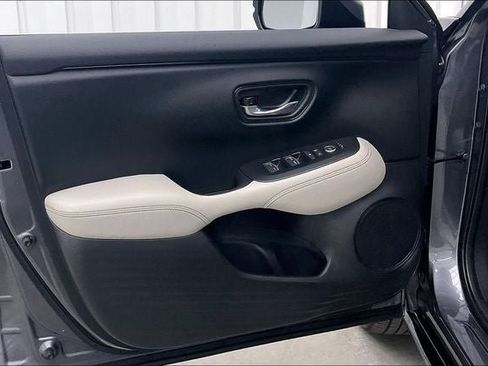 Certified 2026 Honda HR-V EX-L image 21