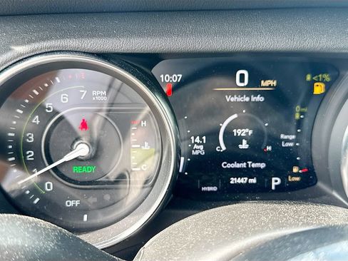 Used 2023 Jeep Wrangler Unlimited Sahara w/ Cold Weather Group AWD/4WD image 13