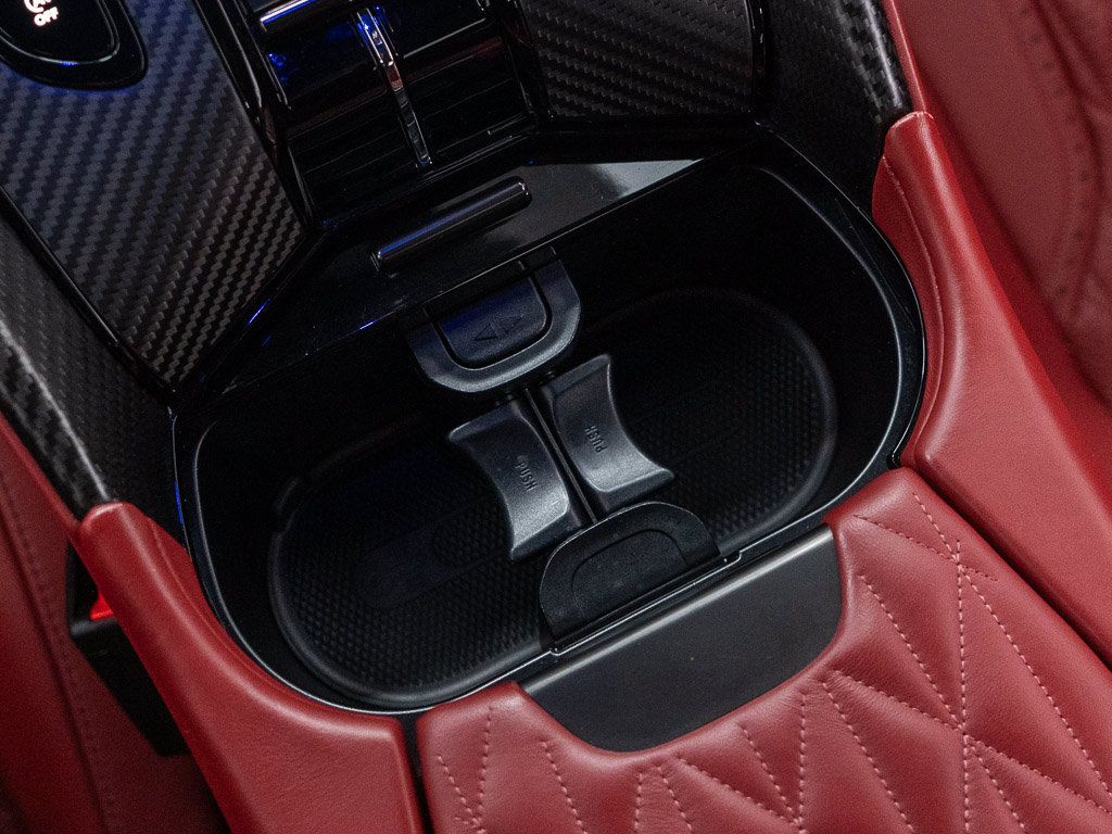 Used 2025 Aston Martin DB12 Convertible RWD image 35