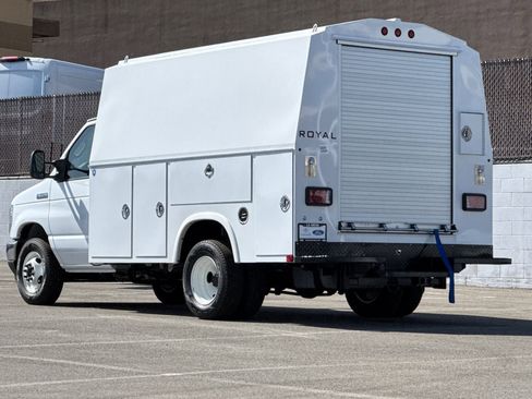 New 2025 Ford E-350 and Econoline 350 Super Duty w/ Power Equipment Group image 5