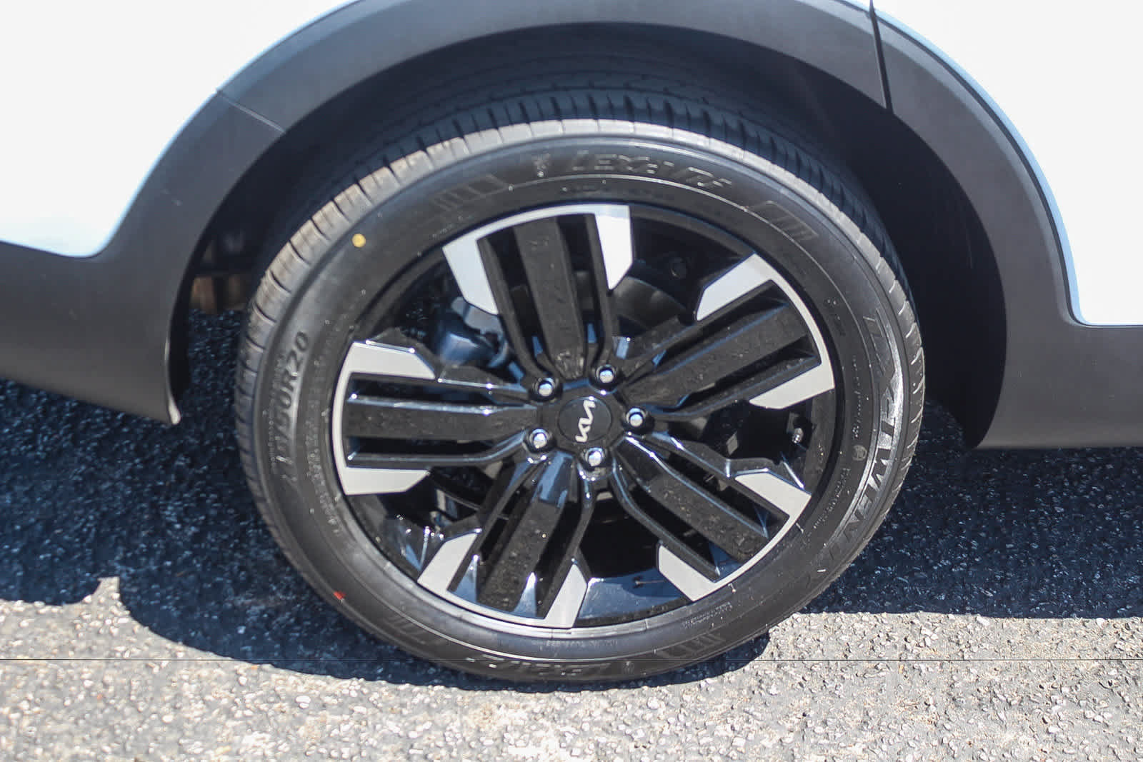 Used 2024 Kia Telluride SX FWD image 11