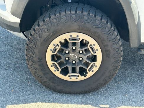 Used 2023 Chevrolet Colorado ZR2 w/ Desert Boss Special Edition image 12