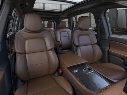 New 2026 Lincoln Aviator Reserve w/ Luxury Package image 9