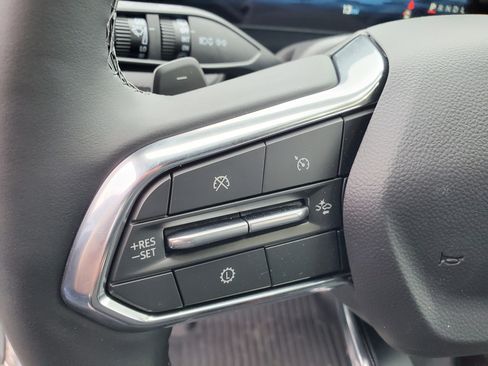 New 2026 Chevrolet Equinox LT image 13