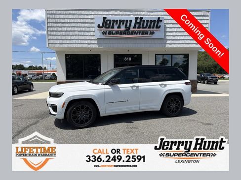 Used 2025 Jeep Grand Cherokee Summit w/ Obsidian Package AWD/4WD image 1