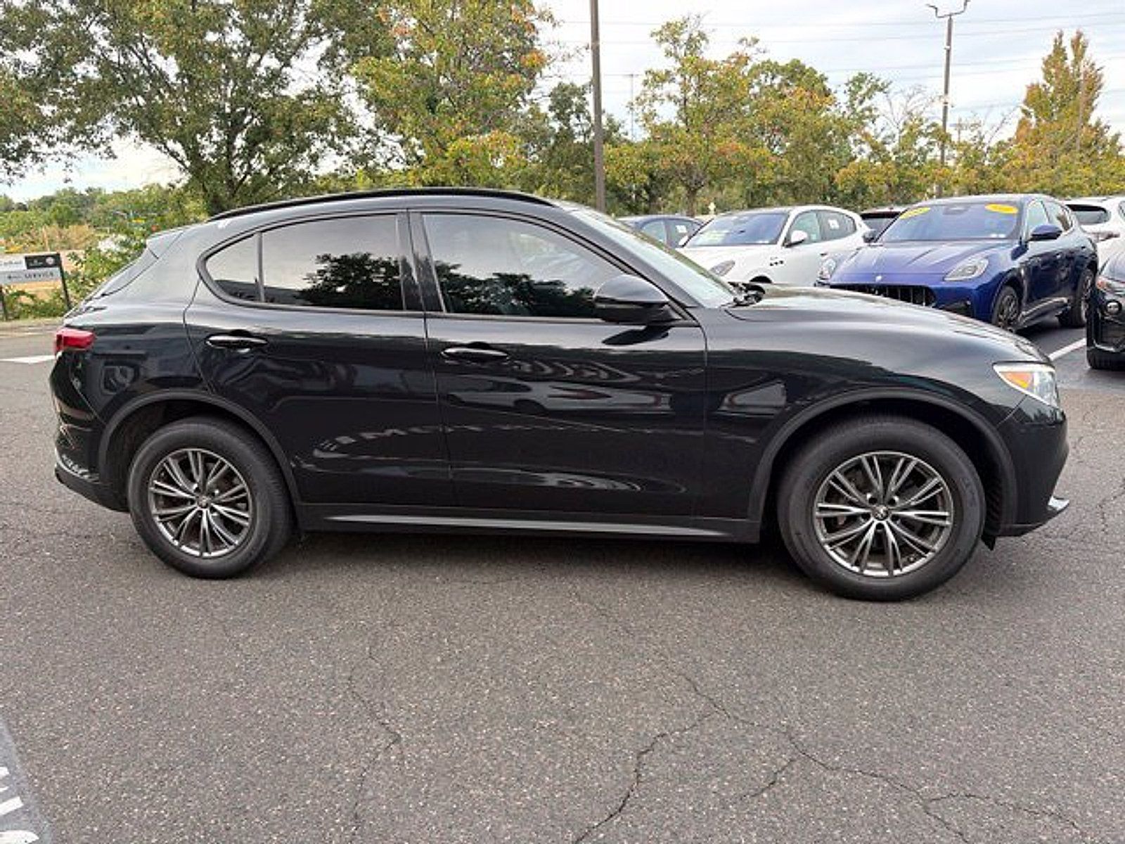 Used 2023 Alfa Romeo Stelvio Sprint AWD/4WD image 4