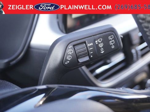 Used 2024 Ford Escape Platinum AWD/4WD image 30