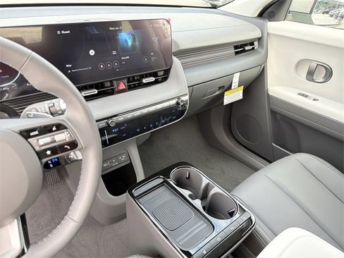 New 2026 Hyundai Ioniq 5 SEL image 28