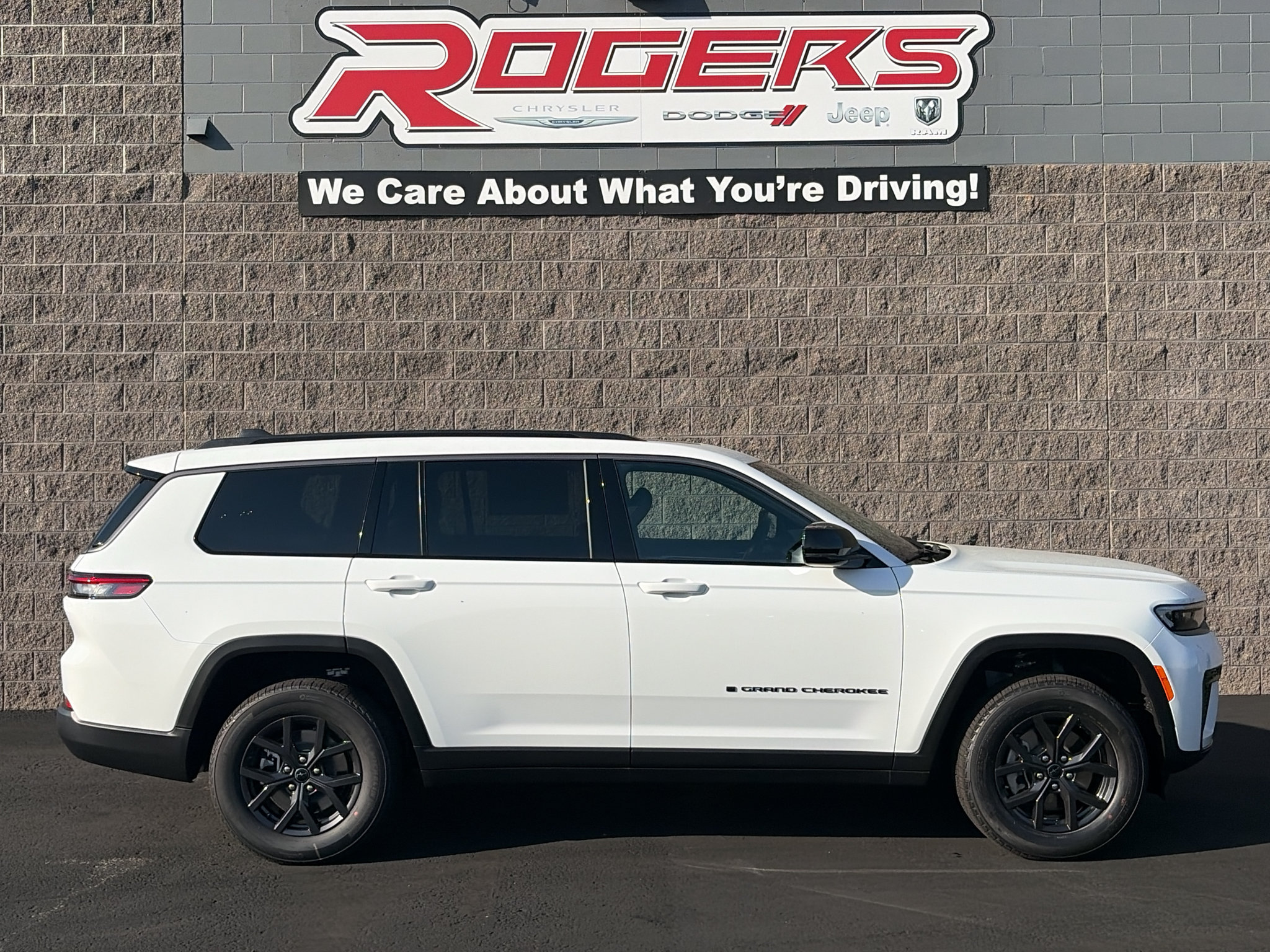 New 2027 Jeep Grand Cherokee L 4WD image 4