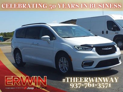 Used 2022 Chrysler Pacifica Touring-L