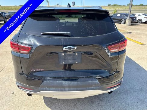 Used 2024 Chevrolet Blazer LT w/ Sound & Technology Package FWD image 9