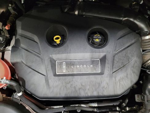 Used 2019 Lincoln MKC Reserve image 30