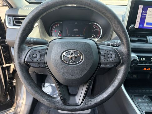Used 2023 Toyota RAV4 XLE AWD/4WD image 12