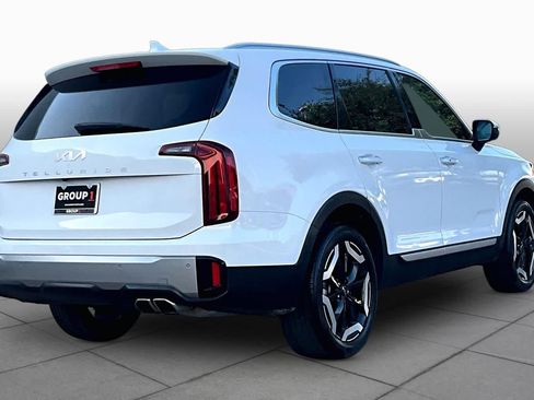 Certified 2025 Kia Telluride S FWD image 13