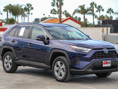 Certified 2024 Toyota RAV4 XLE w/ Convenience Package AWD/4WD image 5