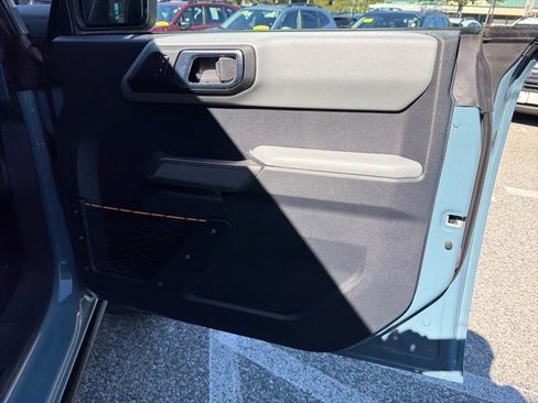 Used 2023 Ford Bronco Badlands w/ Sasquatch Package image 18