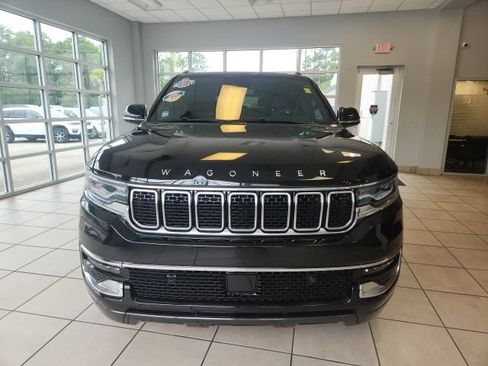 Used 2022 Jeep Wagoneer Series I w/ Premium Group I RWD image 4