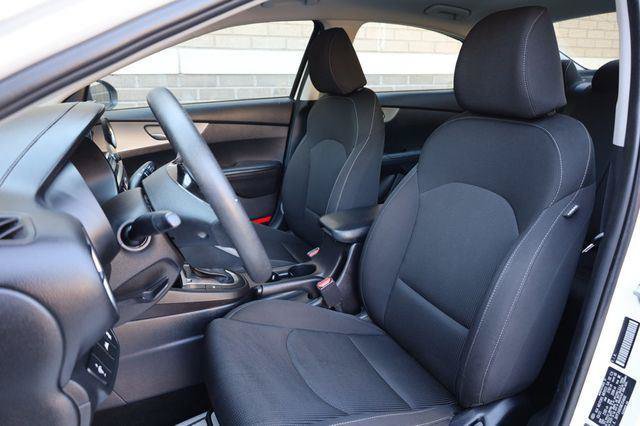 Used 2021 Kia Forte LXS FWD image 17