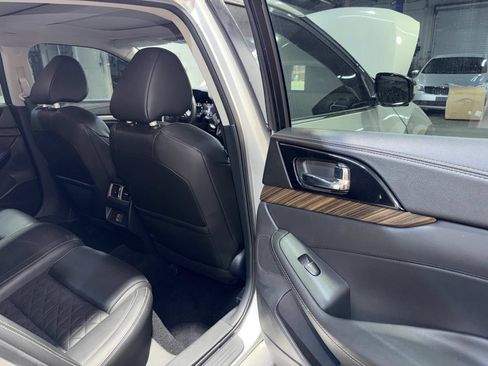Used 2018 Nissan Maxima Platinum FWD image 25