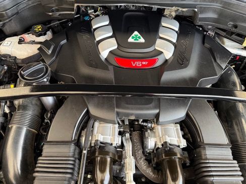 Used 2021 Alfa Romeo Stelvio Quadrifoglio AWD/4WD image 52