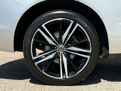 Used 2019 Volvo XC60 T5 R-Design w/ Protection Package image 26