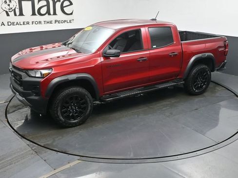 Used 2024 Chevrolet Colorado Trail Boss AWD/4WD image 43