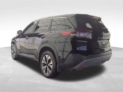 Used 2023 Nissan Rogue SV AWD/4WD image 4