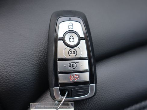 Used 2024 Ford Edge SEL w/ Convenience Package AWD/4WD image 31
