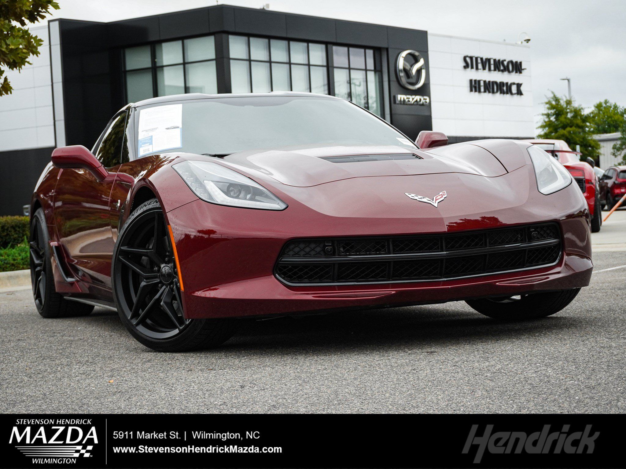 Used 2017 Chevrolet Corvette Stingray Coupe RWD image 1